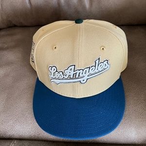 Los Angeles Dodgers Baseball hat - 7 3/4 - NEW Authentic Licensed